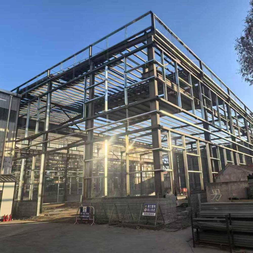 CE аттестовал мастерскую стальной конструкции склада стальной конструкции Prefab Portal Frame Q355 изготовленную на заказ промышленную мастерскую